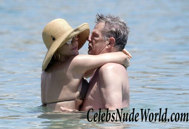 Katharine McPhee Underboob 107256