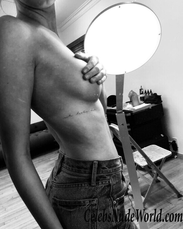 Josey Auguste Hot 107415