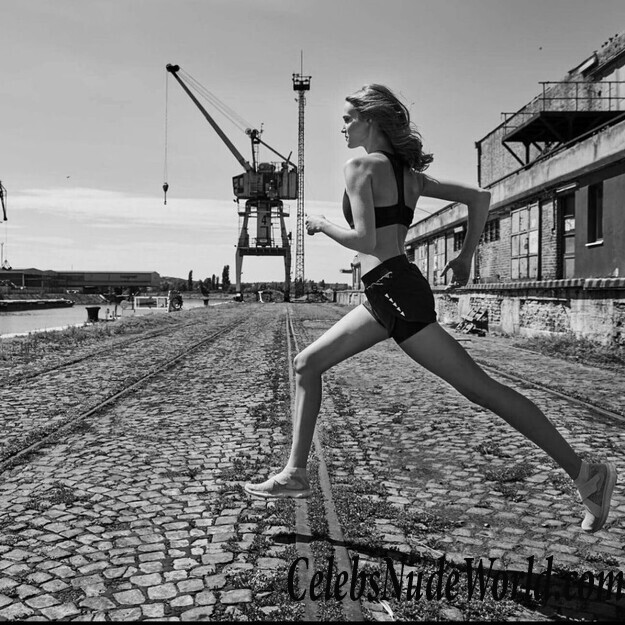 Johanna Szikszai Sexy 108836