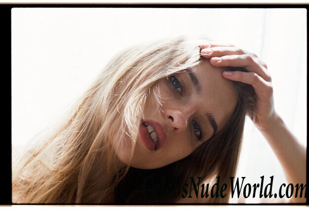 Karola Warzecha Topless 109298