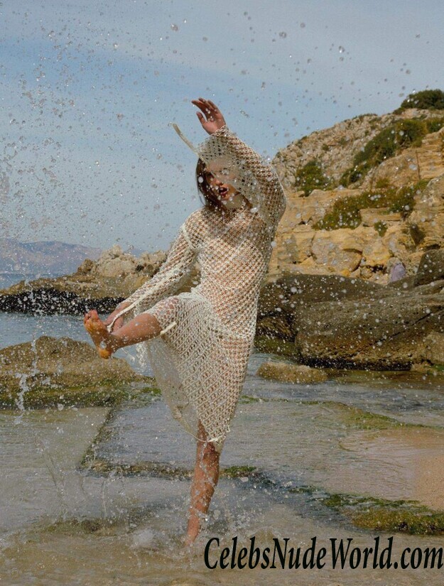 Julia Van Os: Naughty Nature Girl 110066