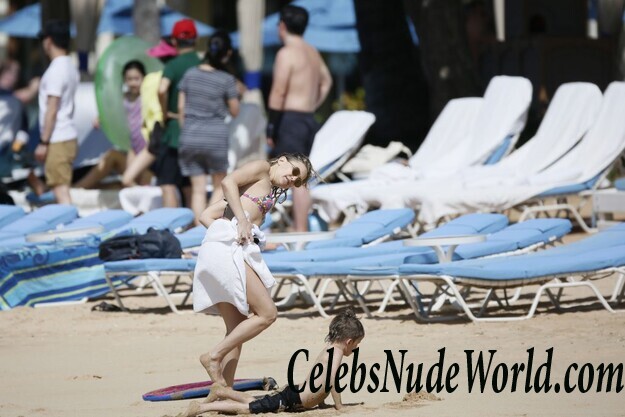 Kate Hudson Is Still Beautiful And Hot 110902