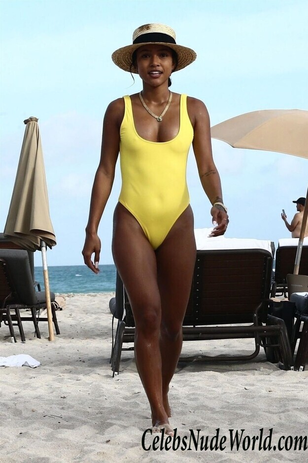 Karrueche Tran Sexy 111039
