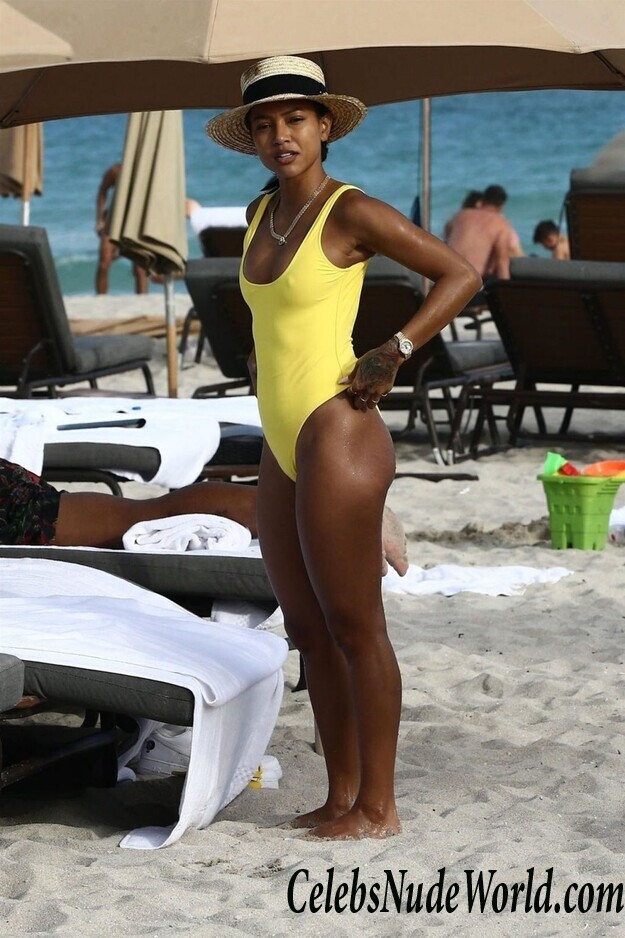 Karrueche Tran Sexy 111065