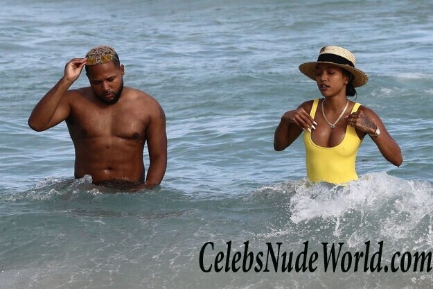 Karrueche Tran Sexy 111068