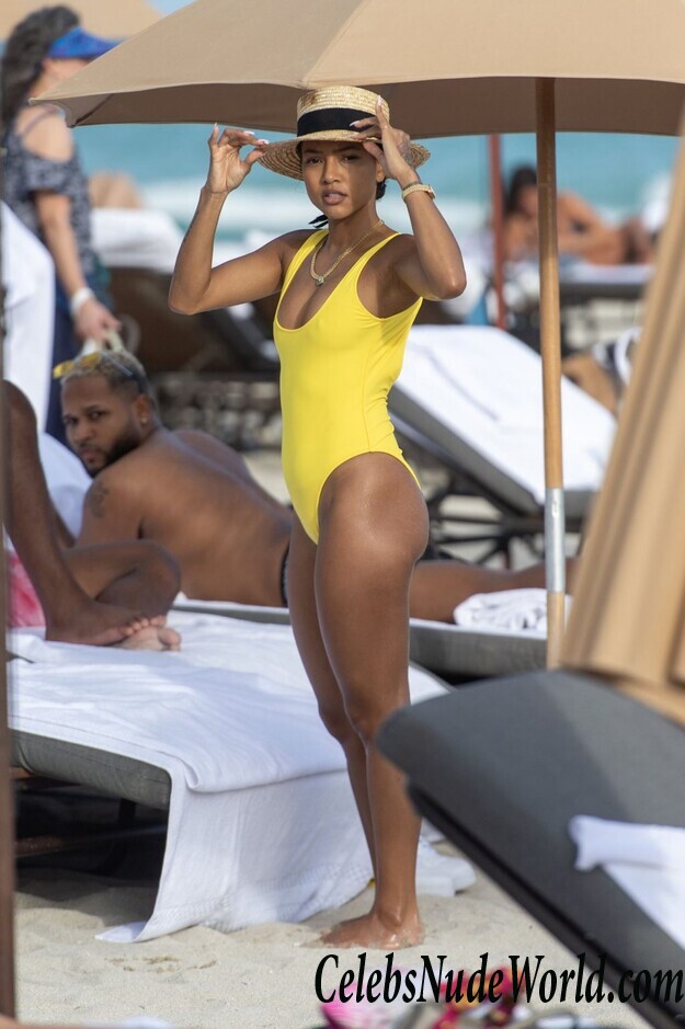 Karrueche Tran Sexy 111090