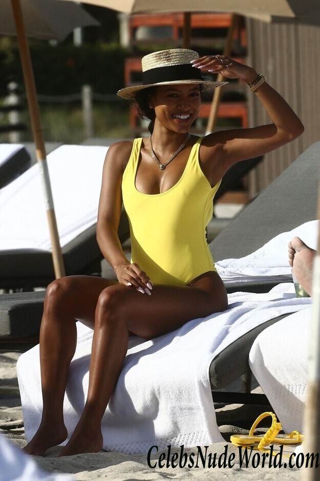 Karrueche Tran Sexy 111128