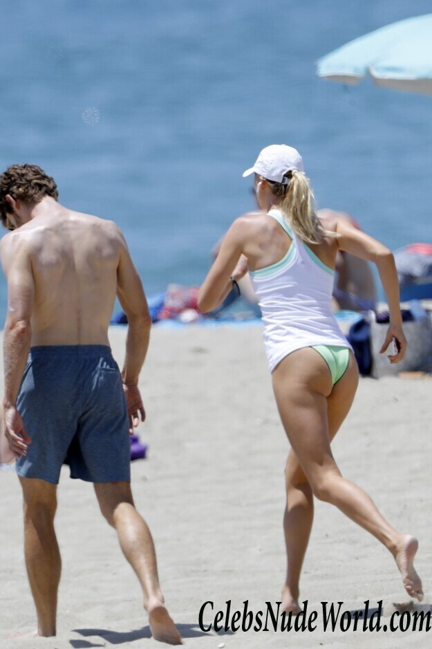 Kelly Rohrbach Bikini 111262