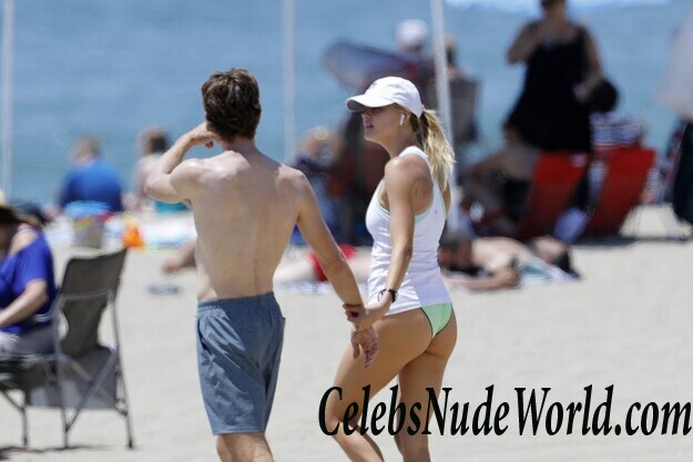 Kelly Rohrbach Bikini 111272