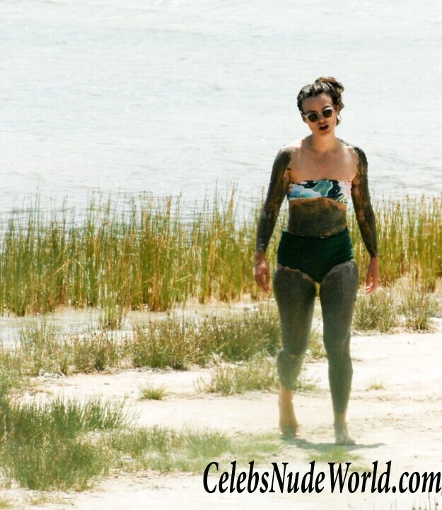 Keira Knightley Sexy 111790