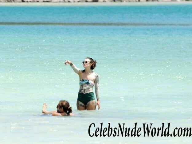 Keira Knightley Sexy 111813