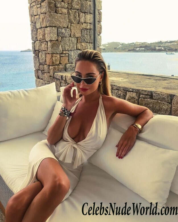 Johanna Emma Olsson Hot 111980