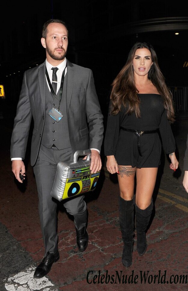 Katie Price Sexy 112202