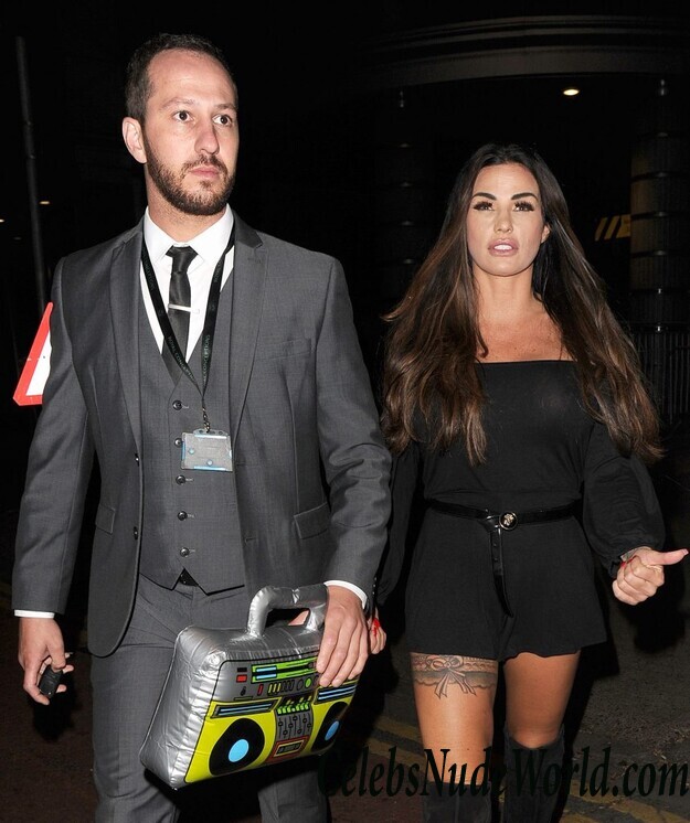 Katie Price Sexy 112205