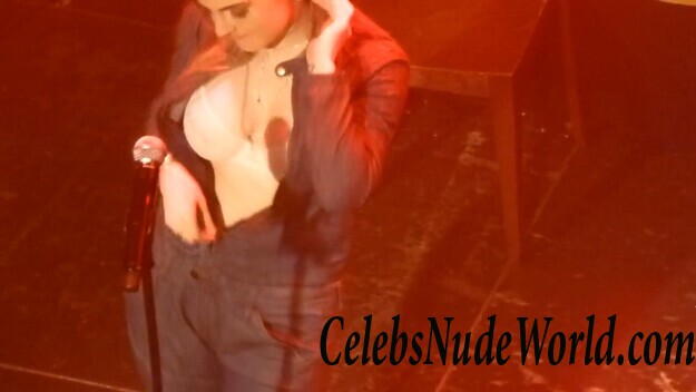 JoJo Levesque Sexy Photos 112358