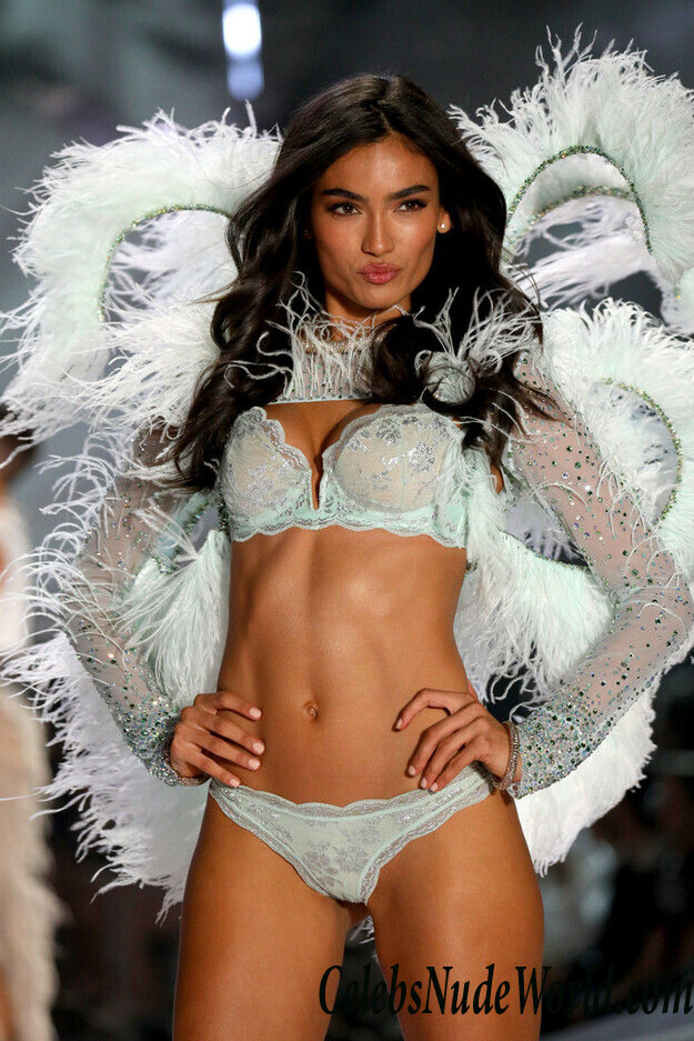 Kelly Gale Erotic 112508