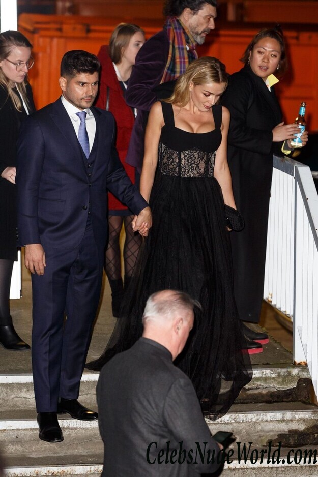 Katherine Jenkins Cleavage 112830