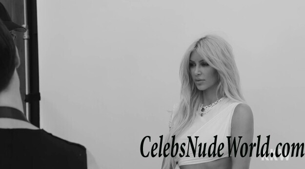 Kim Kardashian Sexy 113729