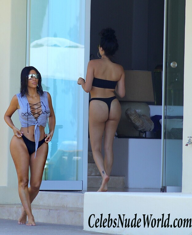 Kim Kardashian's Booty Is Always Good To See 114262