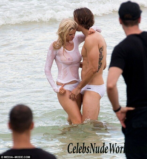 Lara Stone See Through pics 114409