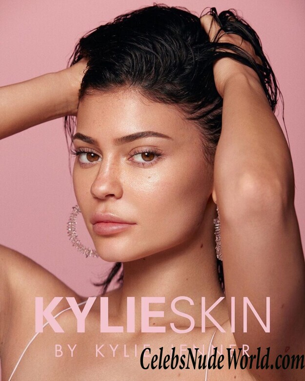 Kylie Jenner Erotic 115159