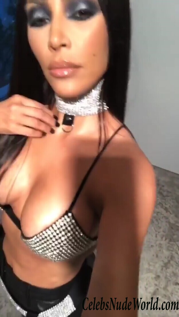 Kim KardashianSexy 115324