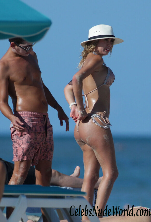 Laura Monroy Topless 115342