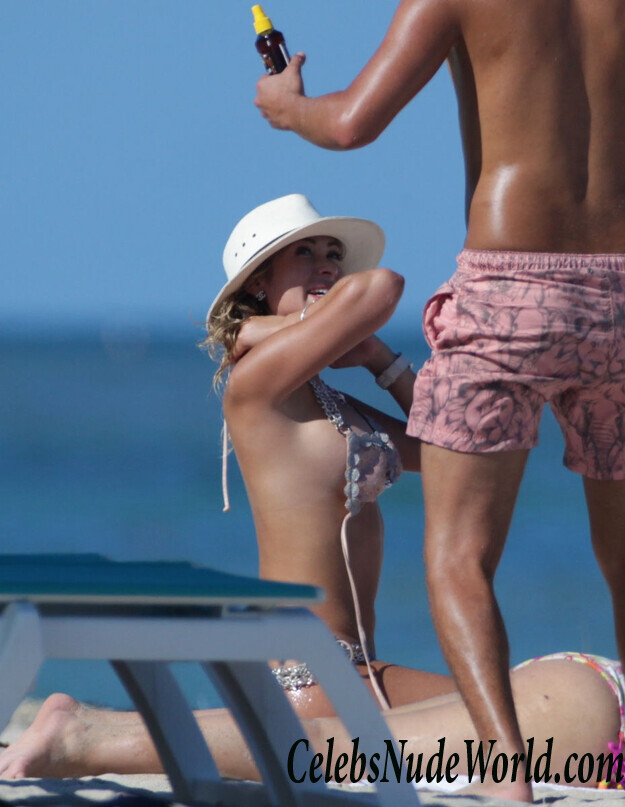 Laura Monroy Topless 115354