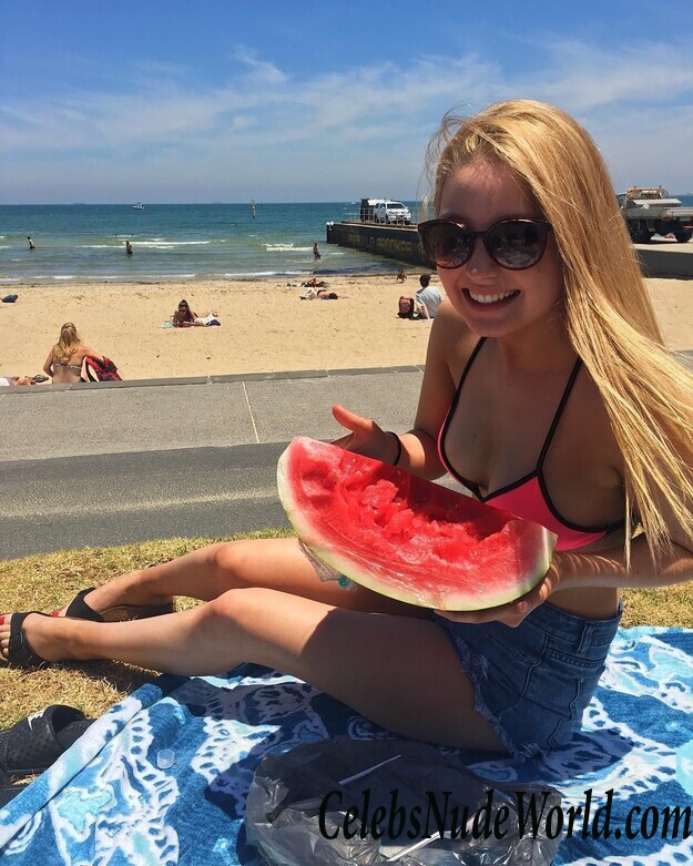 Sexy Photos of Lauren Esposito 115553