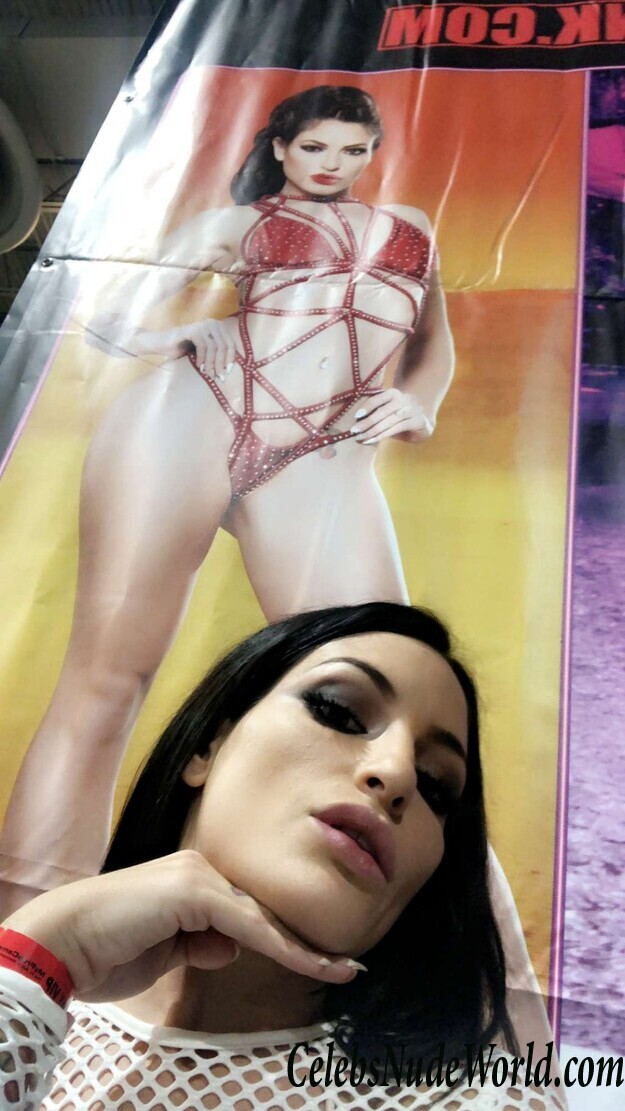 Kissa Sins Sexy 115622