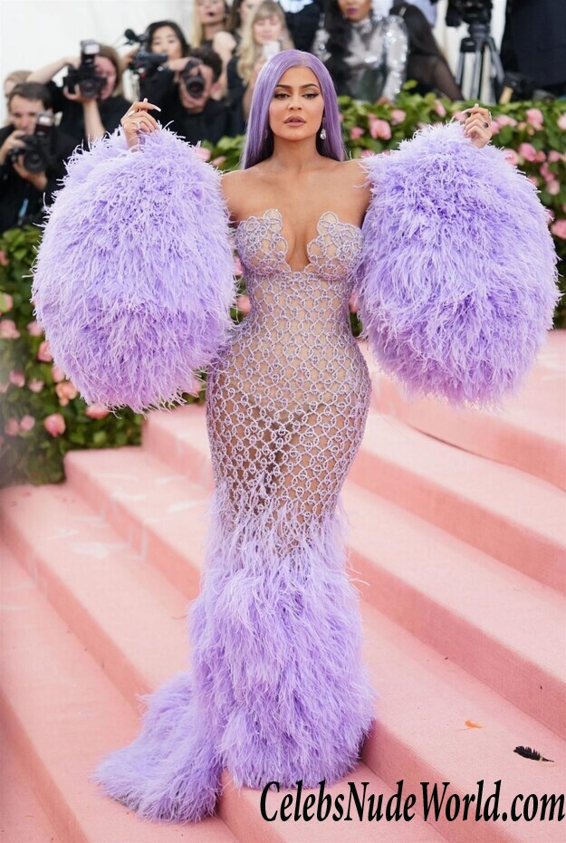 Kylie Jenner See Through 115924