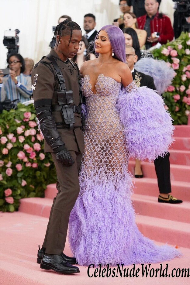 Kylie Jenner See Through 115925