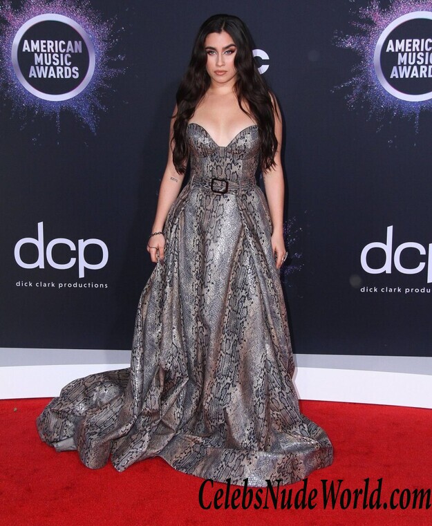 Lauren Jauregui Cleavage 115987