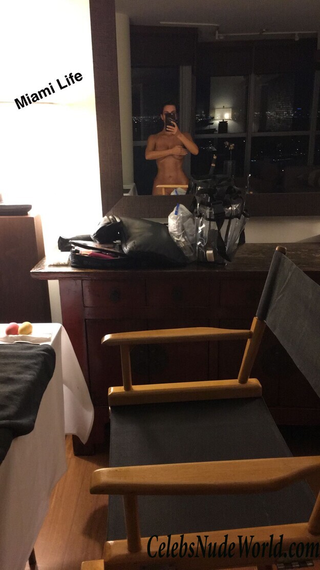 Naked Photos of Kim Kardashian 115991