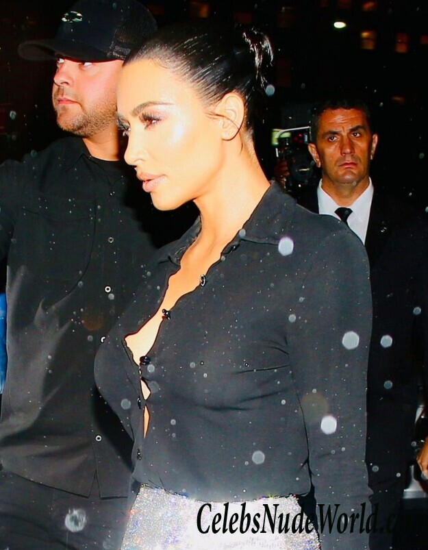 Kim Kardashian Cleavage 116091