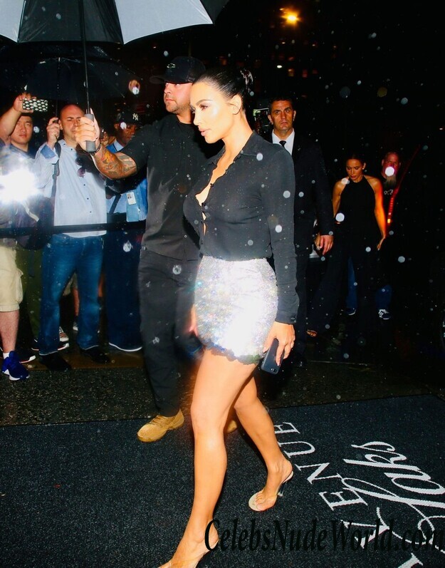 Kim Kardashian Cleavage 116092