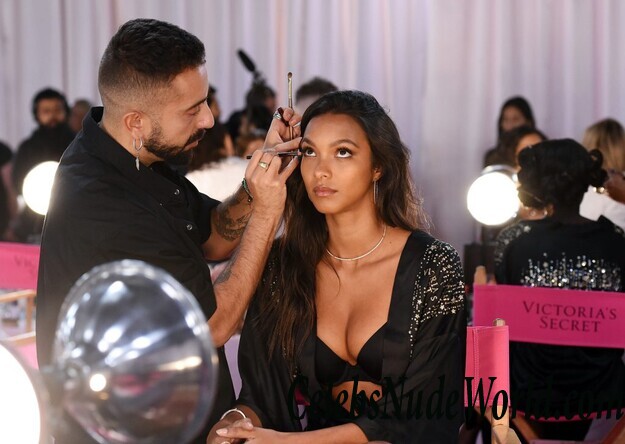 Lais Ribeiro Erotic 116137