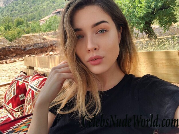 Lauren Summer Hot 116294