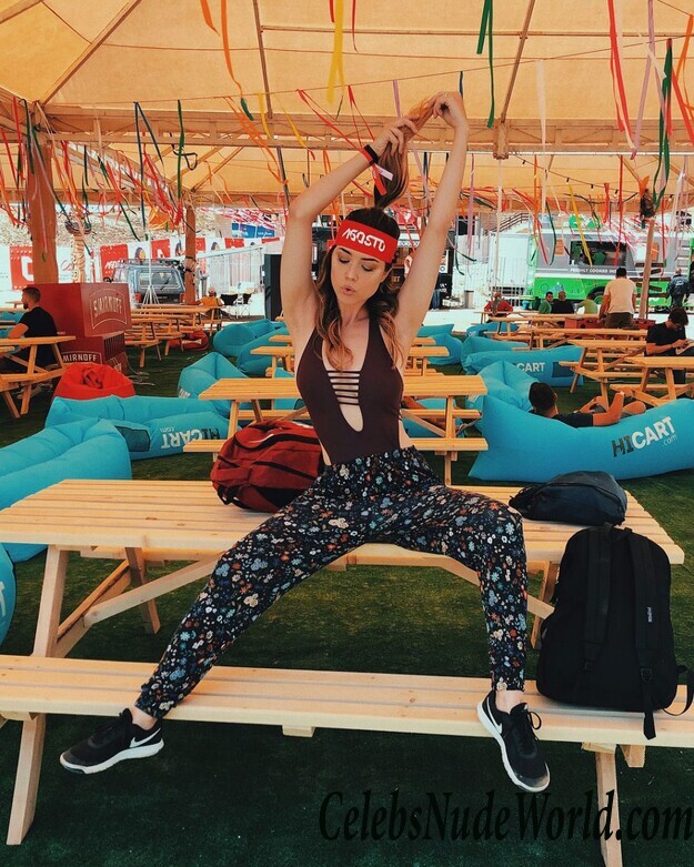 Lauren Summer Hot 116342