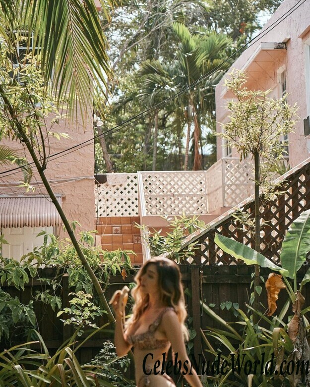 Lauren Summer Hot 116343