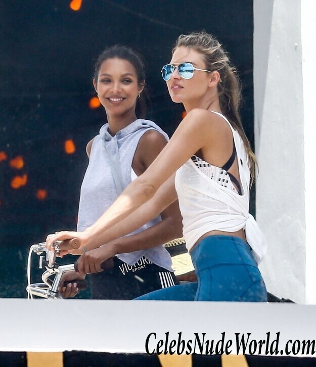 Martha Hunt and Lais Ribeiro Are Amazing Together 116361