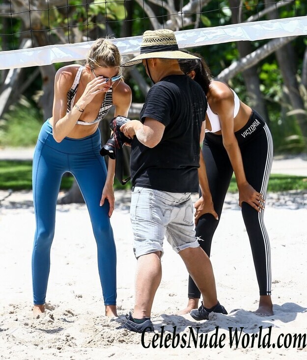 Martha Hunt and Lais Ribeiro Are Amazing Together 116367