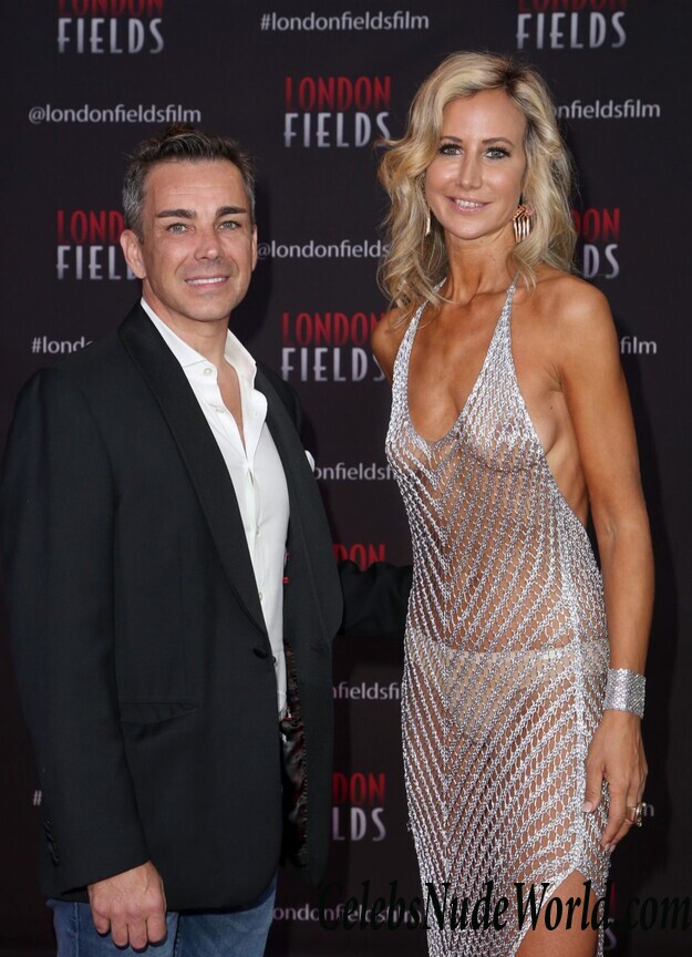 Lady Victoria Hervey Braless 117008