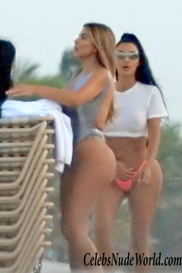 Kim Kardashian Ass 117340