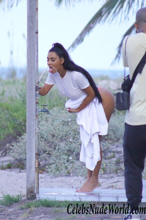 Kim Kardashian Ass 117349