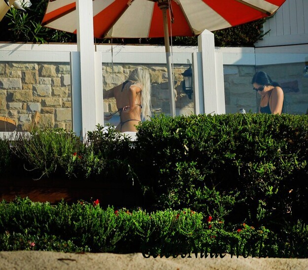 Kim Kardashian Bikini 117691