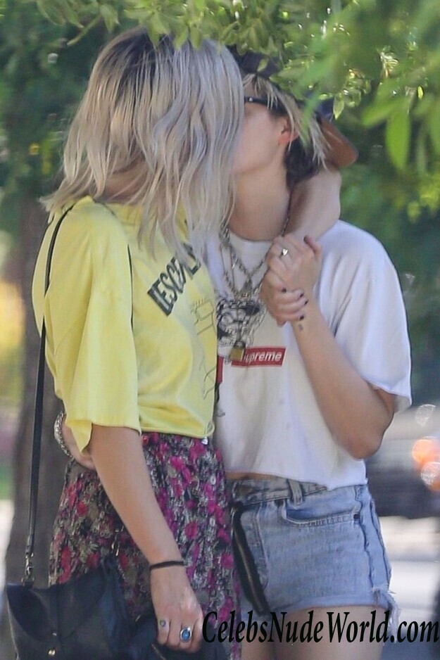 Kristen Stewart Sexy 117812