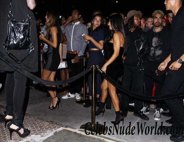 Kourtney Kardashian Sexy 117936