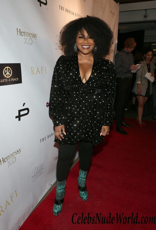 Lalah Hathaway Cleavage 118256