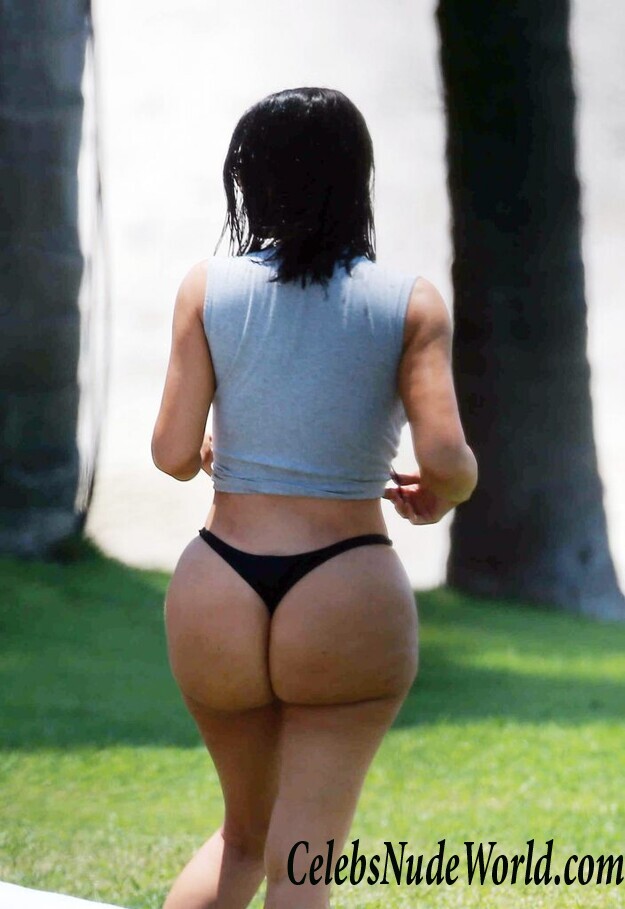Kim Kardashian's Famous Booty Delivered To Your Screen 118306